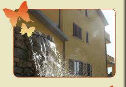 Giardino con cascatella